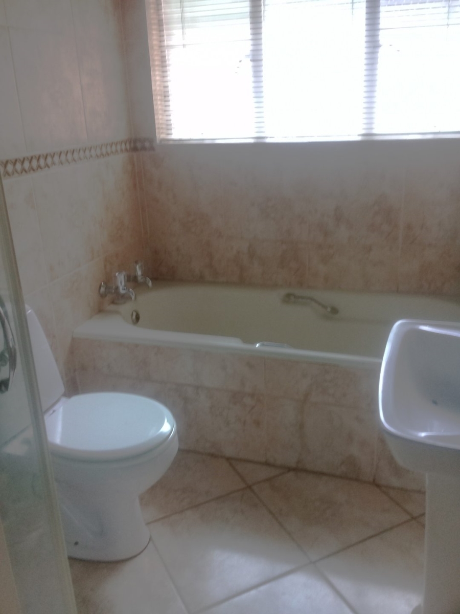 To Let 3 Bedroom Property for Rent in Schoemansville North West